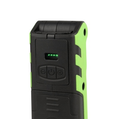 Leitor de código de barras portátil preto e verde com botão e luzes LED verdes