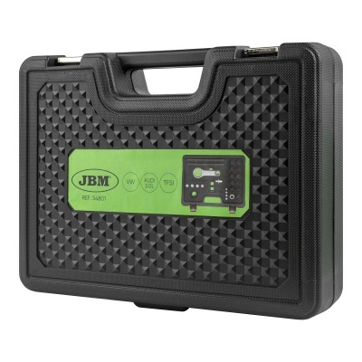 Mala preta de plástico com etiqueta verde JBM e padrão geométrico