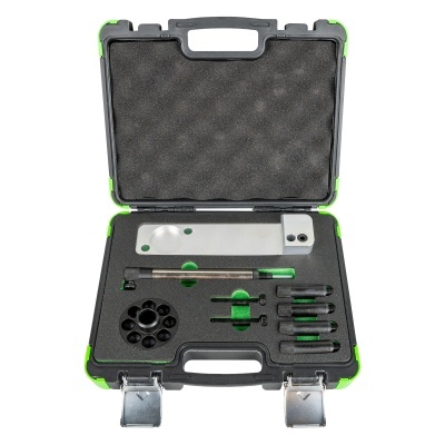 Estojo rígido com ferramentas em espuma preta e detalhes verdes