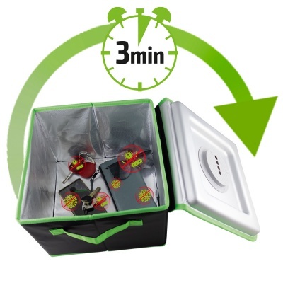 Caixa térmica aberta com quatro caixas de sumo e cronómetro 3 min