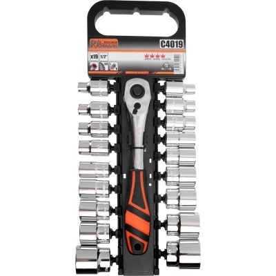 Conjunto de soquetes com chave de catraca em suporte plástico com etiqueta