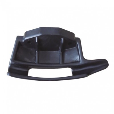 Componente de plástico preto com formato curvo