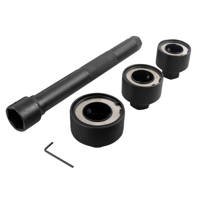 Conjunto de ferramentas com barra longa e anéis adaptadores pretos em fundo branco