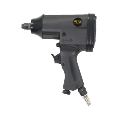 Chave de impacto pneumática preta com etiqueta fluxx