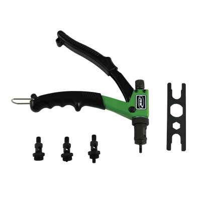 Ferramenta manual com rebites, adaptadores e peça auxiliar preta