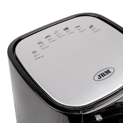 Panela elétrica preta com topo prateado e marcadores de temperatura