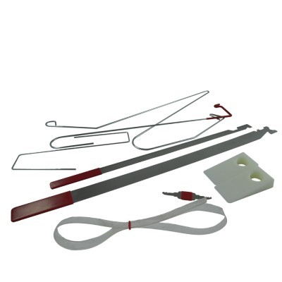 Conjunto de ferramentas e acessórios para churrasco com metal e plástico vermelho e branco.