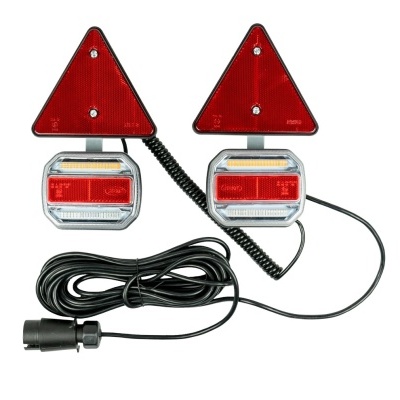 Luzes traseiras vermelhas triangulares para veículos com cabos pretos