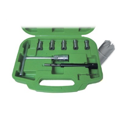 Conjunto de ferramentas com soquetes metálicos e caixa verde de plástico
