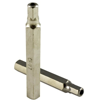 Duas chaves de fendas torx metálicas prateadas com gravação CX-17