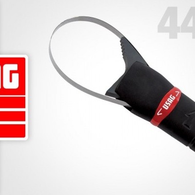 Ferramenta USAG com cabo preto e vermelho e alça metálica