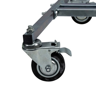 Roda metálica com suporte e carrinho