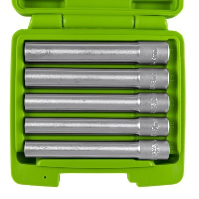 Conjunto de quatro tubos de aço prateados dentro de estojo verde plástico