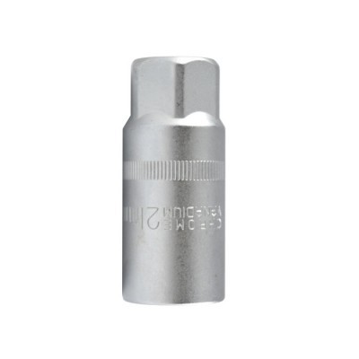 Soquete metálico prateado hexagonal com texto gravado