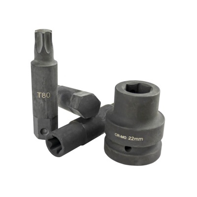 Conjunto de adaptadores ou soquetes de aço escuro com inscrições T80 e CR-MO 22mm