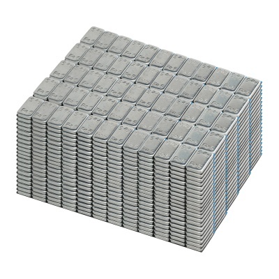 Barras metálicas empilhadas com gravações