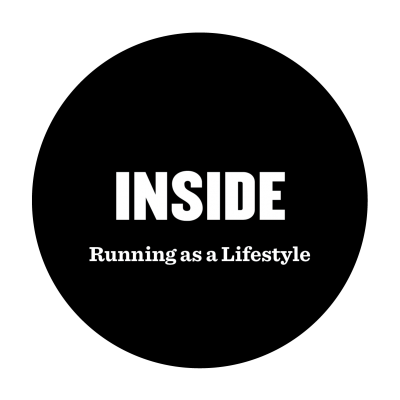 Texto branco INSIDE e Running as a Lifestyle em fundo preto