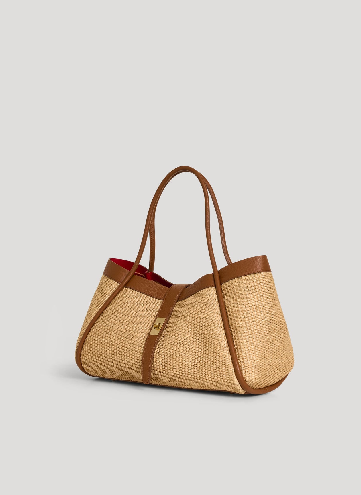 MALA EM PELE & RÁFIA ITALIANA ROMA | TUSCAN Mala tote em ráfia bege com detalhes em pele castanha e interior vermelho