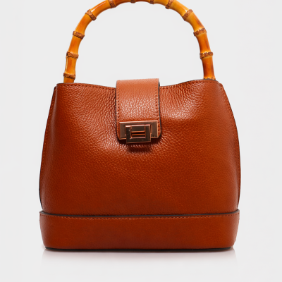 Mala de mão castanha em pele com alça em bambu