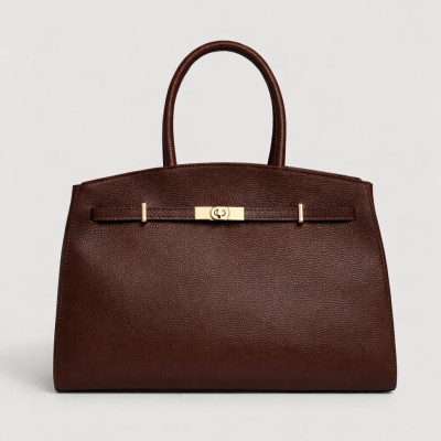 Mala de mão castanha em pele com fecho dourado