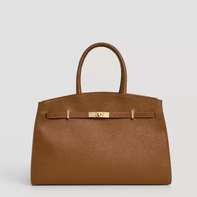 Mala de mão castanha em pele com fecho dourado