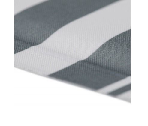 tecido com riscas horizontais cinzento e branco