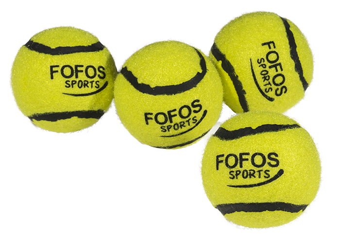 Quatro bolas de ténis amarelas com texto preto
