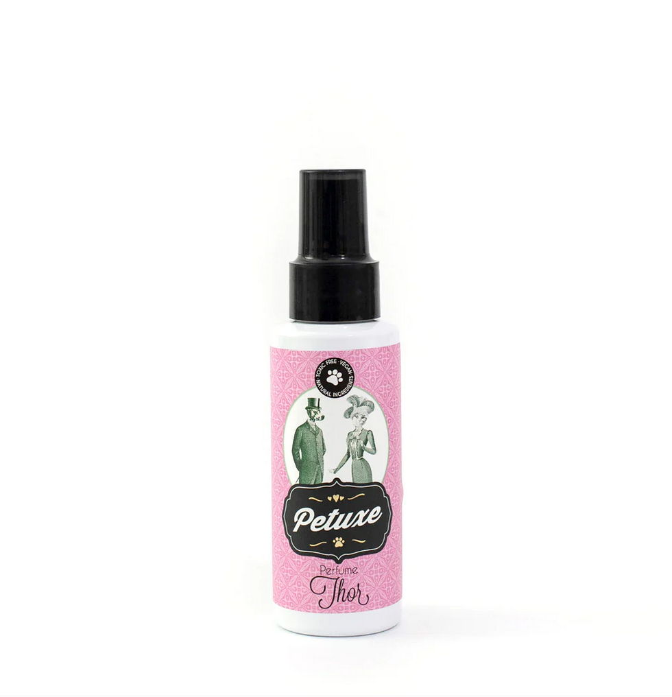 Frasco branco de spray com rótulo rosa e ilustração vintage