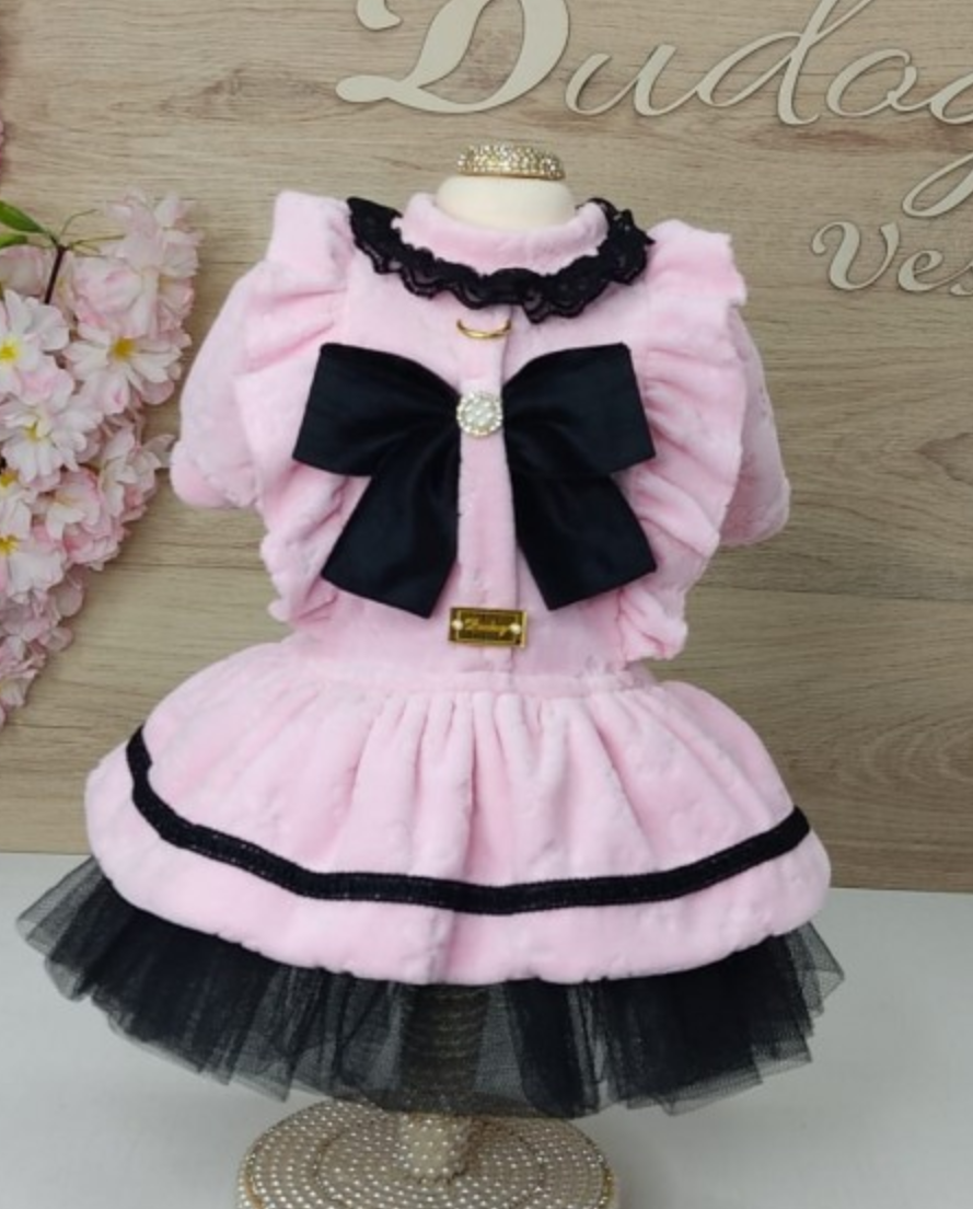 Vestido para cão rosa com laço preto e saia de tule preta