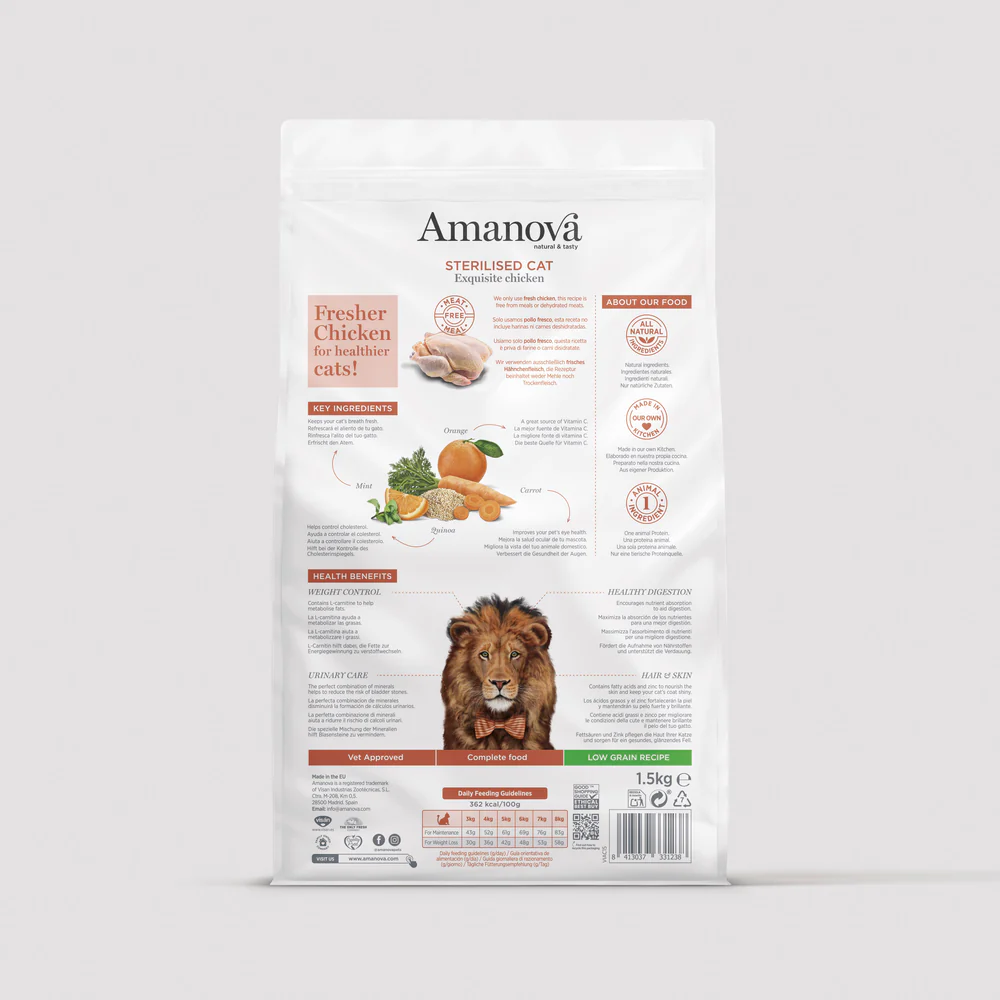 Embalagem branca de ração para gato Amanova com ilustração de leão e ingredientes frescos