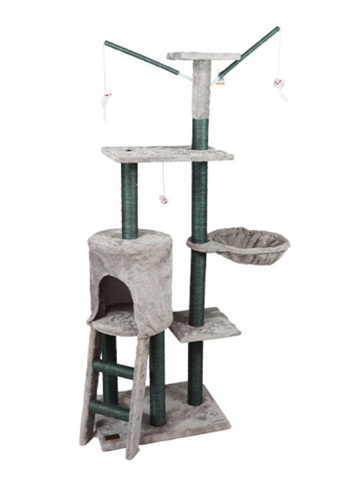 Estrutura para gato com postes revestidos a corda verde e plataformas cinzentas