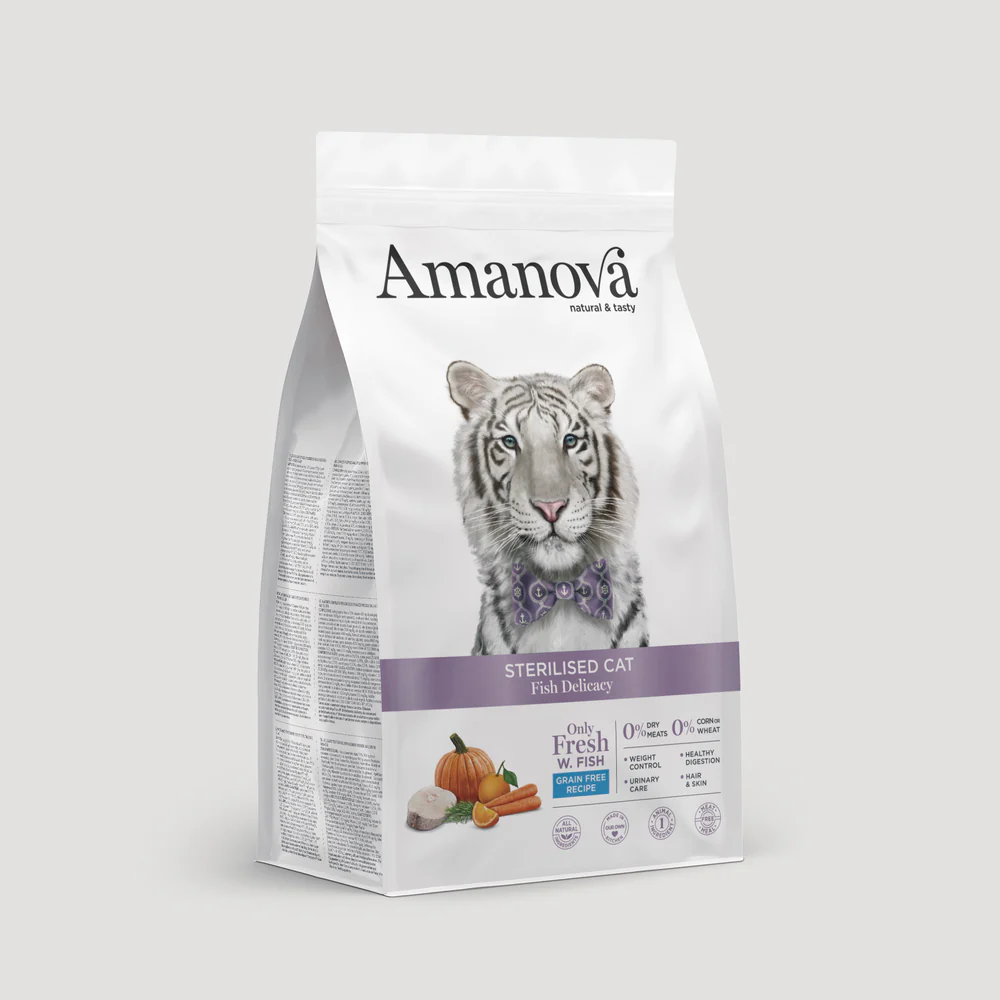 Embalagem branca de ração para gato Amanova com tigre e texto