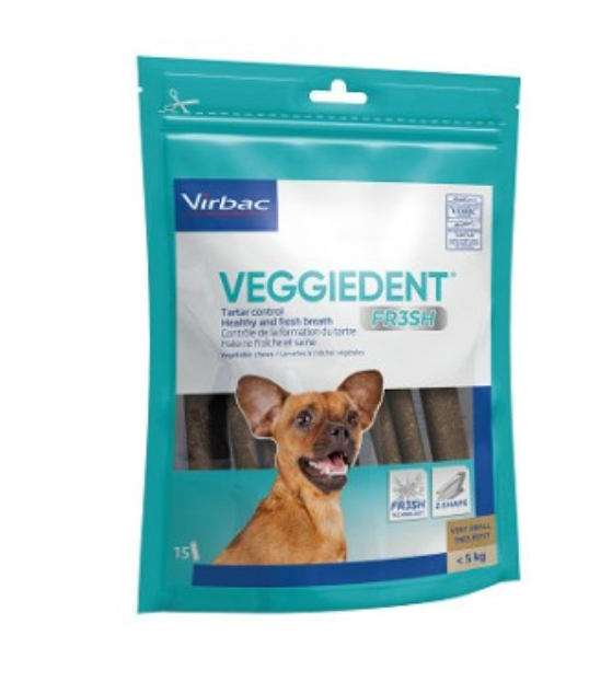 Sacos de snacks para cães Veggiedent Fresh da Virbac em embalagem azul e branca com imagem de um cão
