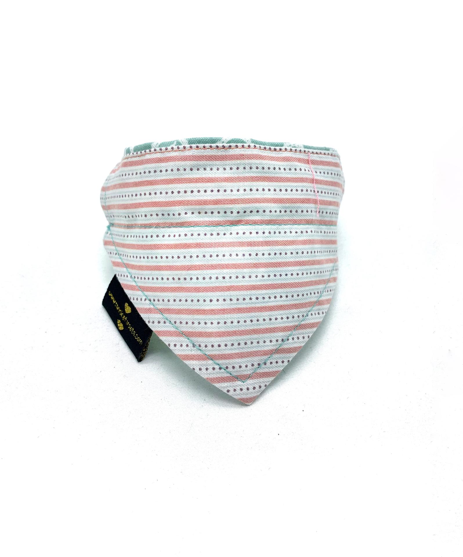 Bandana para cão riscada em algodão com etiqueta preta