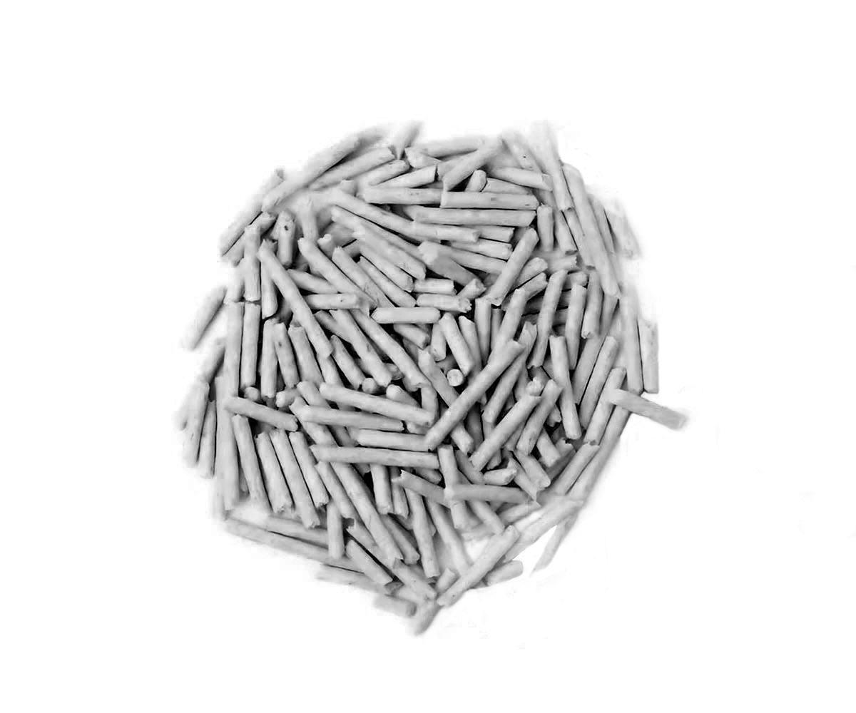 Pellets cilíndricos cinzentos claros em fundo branco