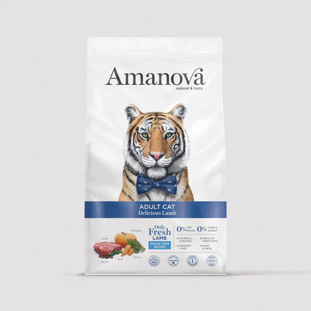 Embala de ração para gato Amanova Delicious Lamb com imagem de tigre de gravata azul