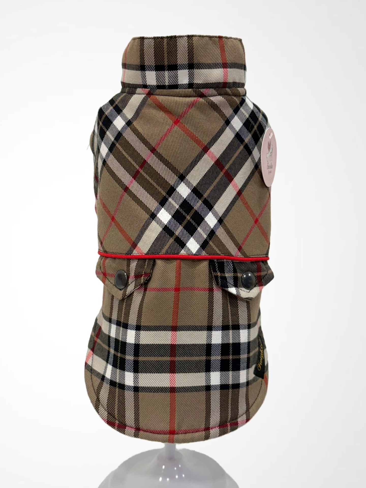 Casaco xadrez bege para cão com botões e etiqueta redonda