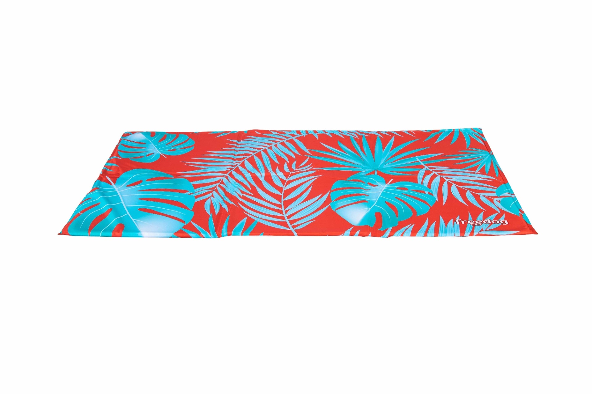 Tapete ou toalha com padrão de folhas tropicais em azul claro sobre fundo vermelho com texto freedog