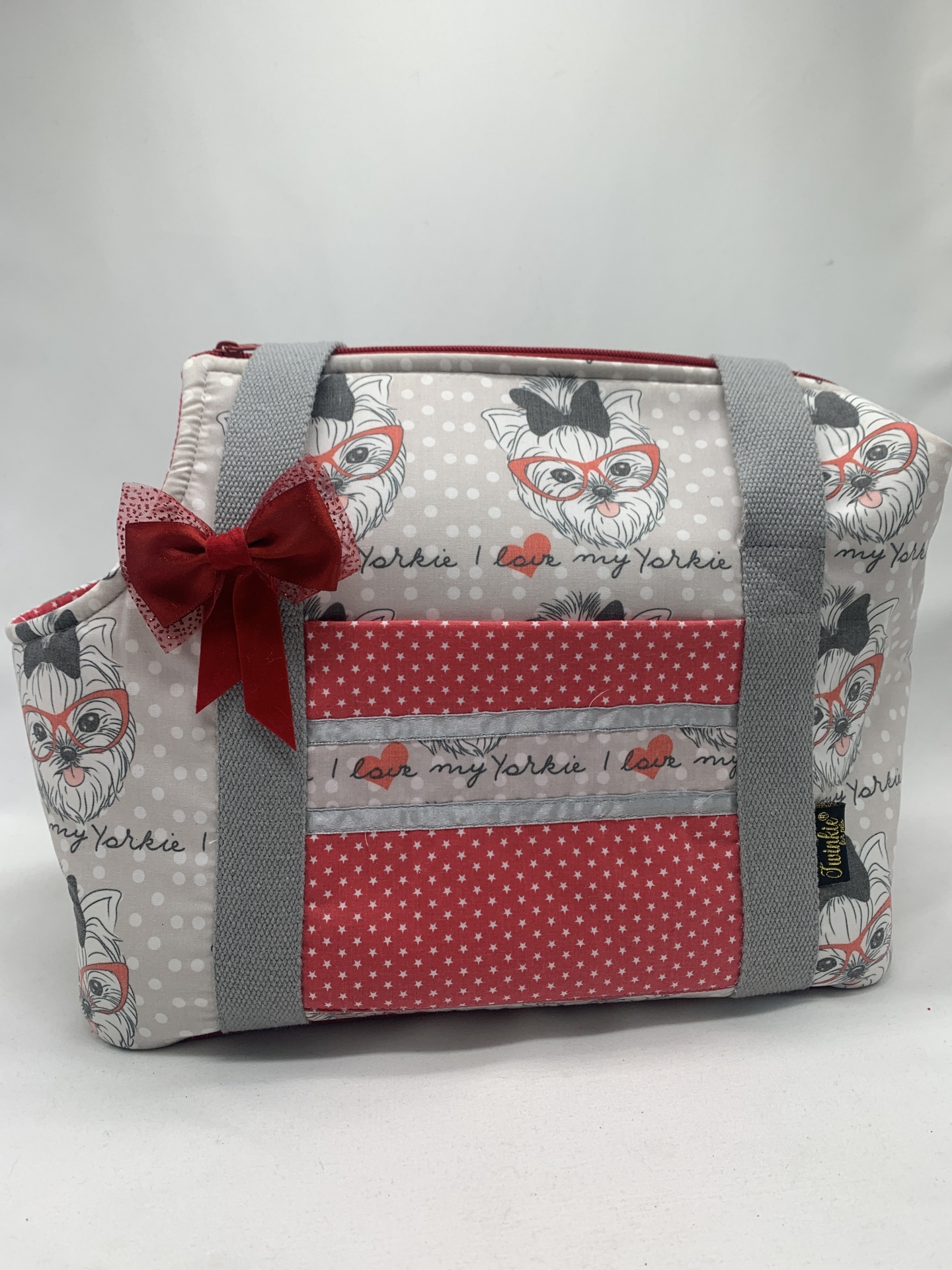 Mala em tecido com padrão de cães Yorkshire e laço vermelho