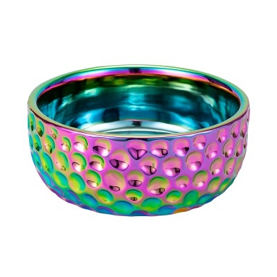 Tigela metálica colorida com textura de bolhas
