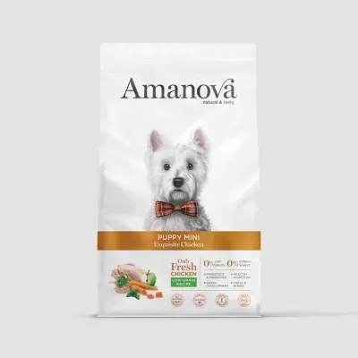 Saco de ração para cães Amanova Puppy Mini Exquisite Chicken com imagem de cão branco.