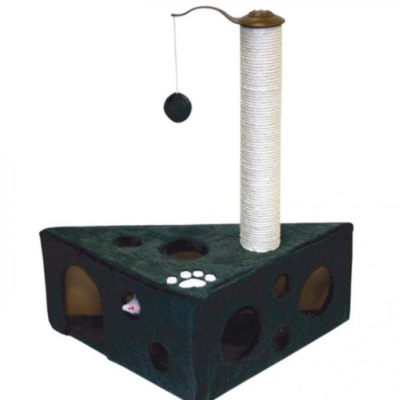 Arranhador para gatos triangular verde com pilar de corda e brinquedo suspenso