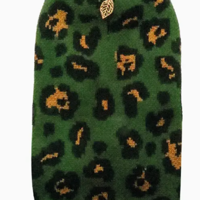 Camisola para cão verde com padrão de manchas pretas e castanhas