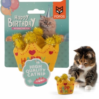 brinquedo para gato em forma de coroa amarela com pompons dourados e texto Happy Birthday na embalagem colorida