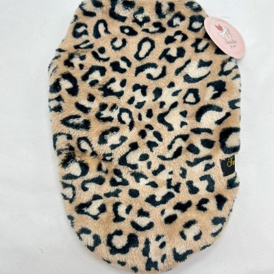 Tecido felpudo com padrão leopardo, formato oval, etiquetas rosa e preta