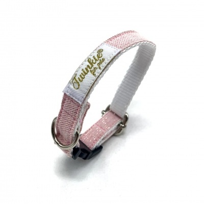 Coleira rosa e branca para animal de estimação com etiqueta Twinkle