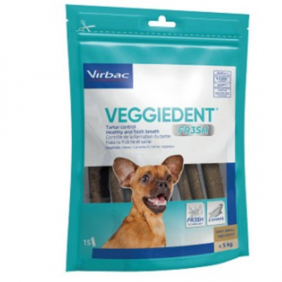 Sacos de snacks para cães Veggiedent Fresh da Virbac em embalagem azul e branca com imagem de um cão