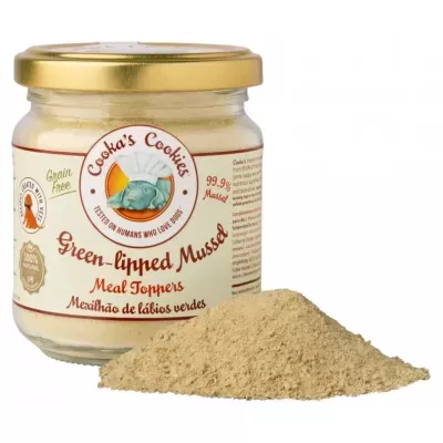 Frasco de vidro com pó bege chamado Green-lipped Mussel Meal Toppers para cães.