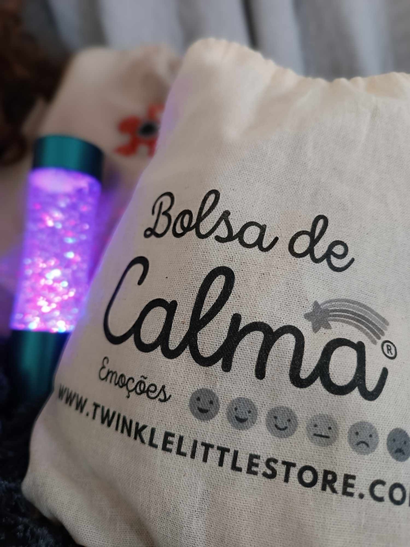 Saco de tecido cru com texto 