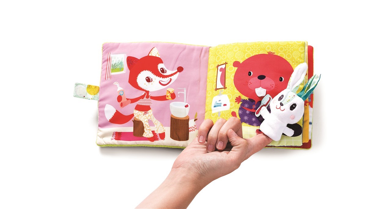 Livro de pano infantil com fantoches de mão